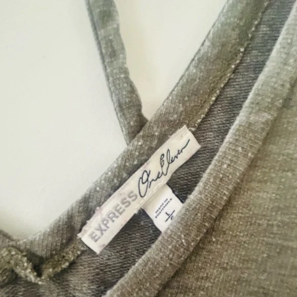 Express Dress - Picture 3 of 3